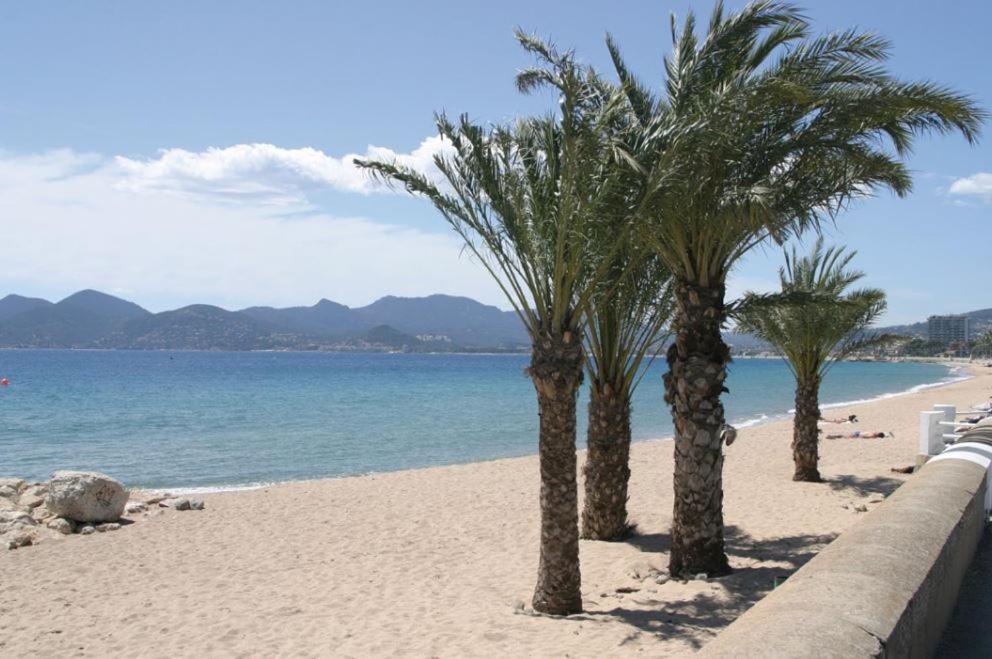 Magnifique "Gite De La Garoupe" Au Cap D'Antibes A 300M Des Plages エクステリア 写真